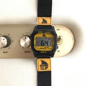 SHARK CLASSIC CLIP BLACK / ORANGE